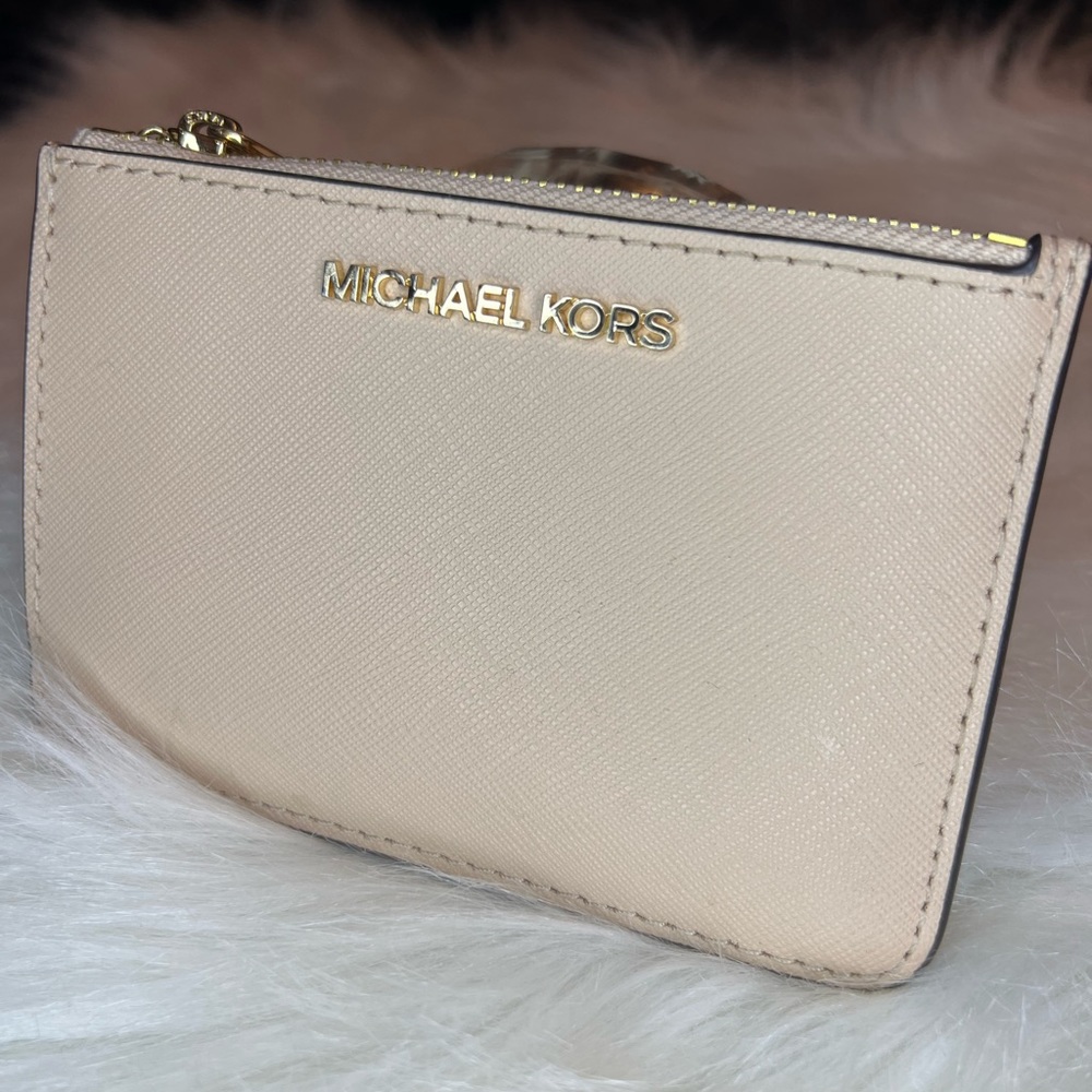 Michael Kors Coin Zip Leather Wallet in Buff